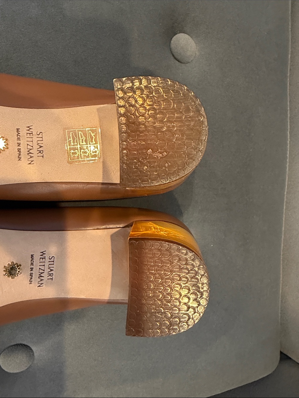 Stuart Weitzman Tan Leather Pointed-Toe Pumps - Picture 3 of 5
